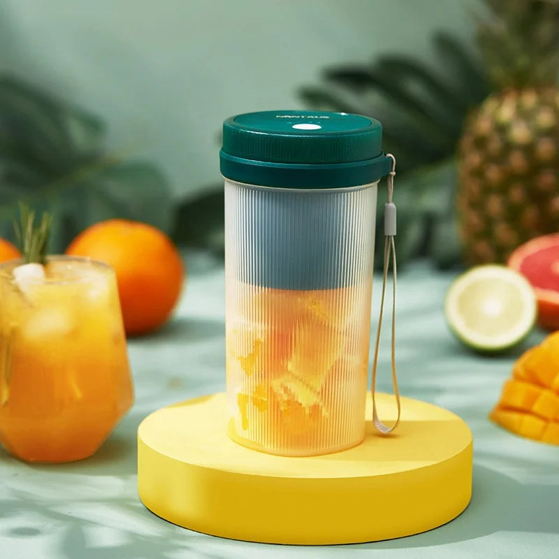 2024 Usb Rechargeable Portable Juicer Household Fruit Juicer Cup Electric Mini Small Juice Cup