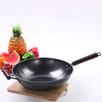 High Quality Chinese Traditional Commercial Cooking Non Stick Wok Pan Hand Hammered Wok Pan